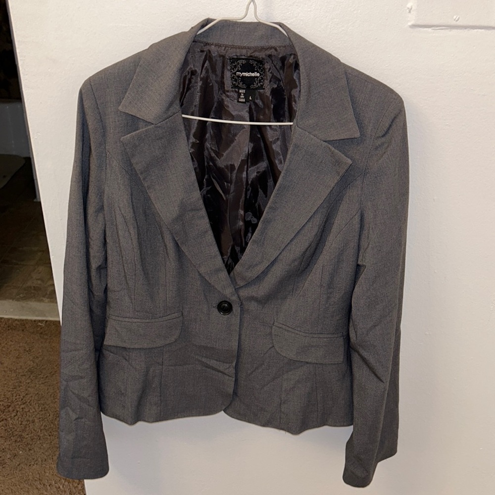 gray blazer